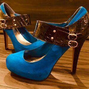 BAMBOO Blue Fx Suede & Black Patent Whimsy Goth Buckle Mary Jane High Heels~7